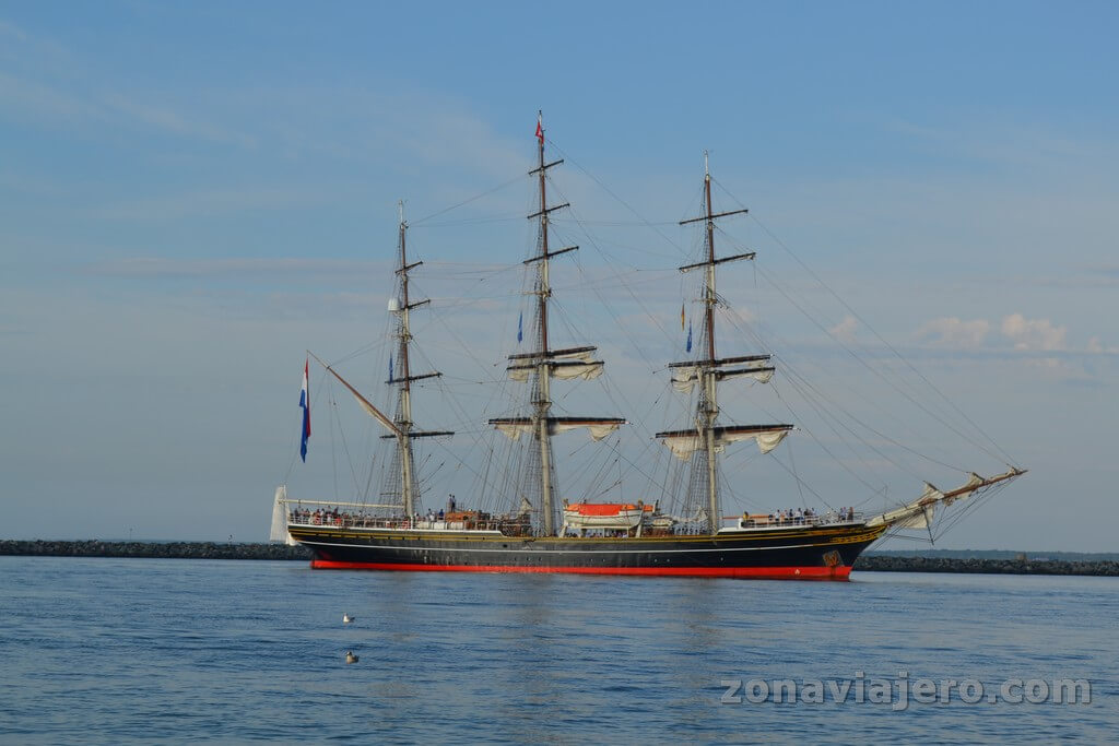barco en warnemunde