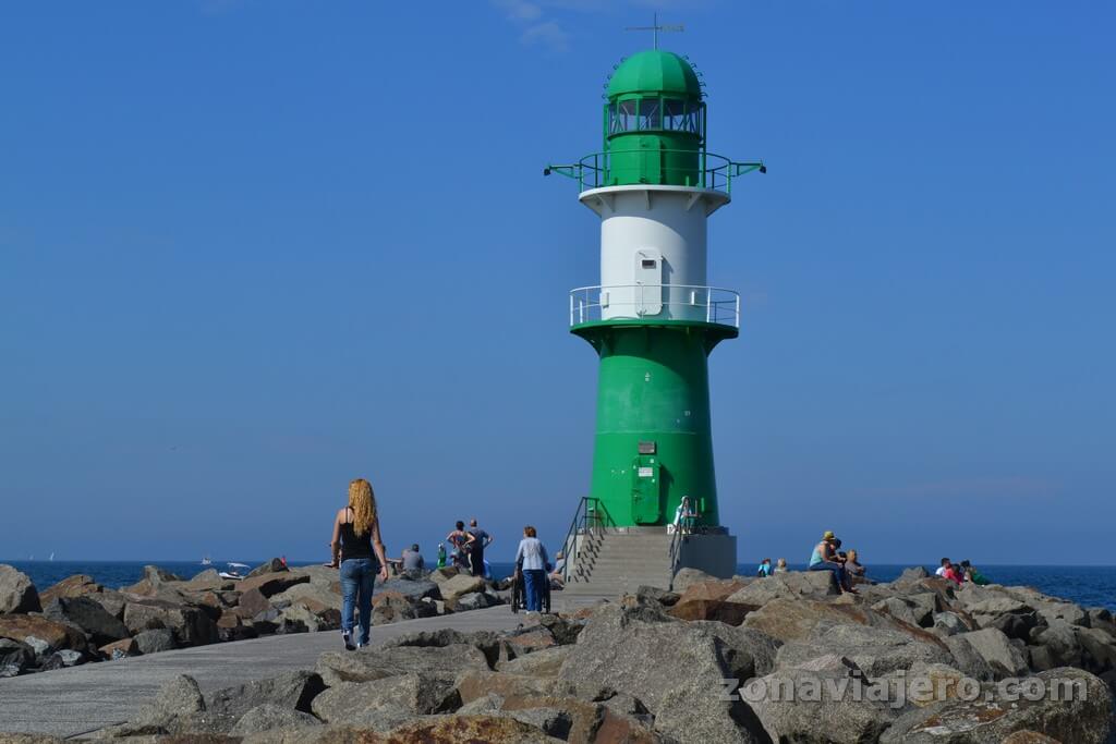 faro de Warnemünde