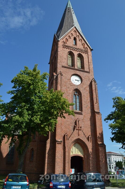 iglesia de Warnemünde