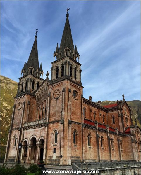 La Basílica de Santa María la Real de Covadonga - Asturias