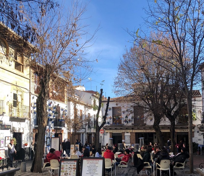 Plaza Larga Granada