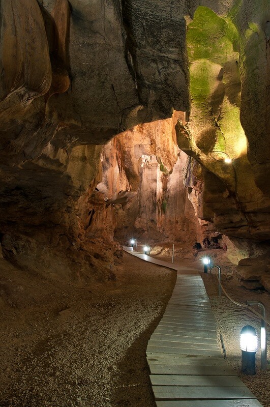 Cueva de las Calaveras Alicante