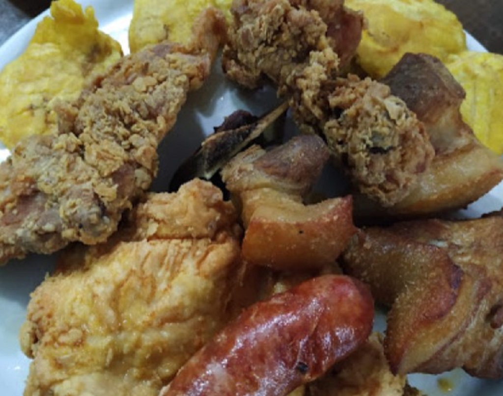 Restaurante a la vuelta