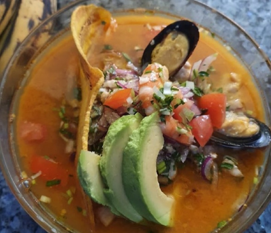 Restaurante ecuatoriano sabor 100