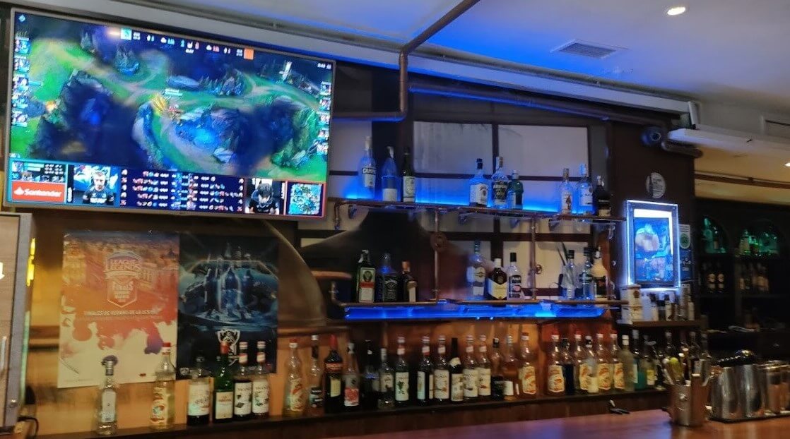Afterlife esport gaming bar Barcelona