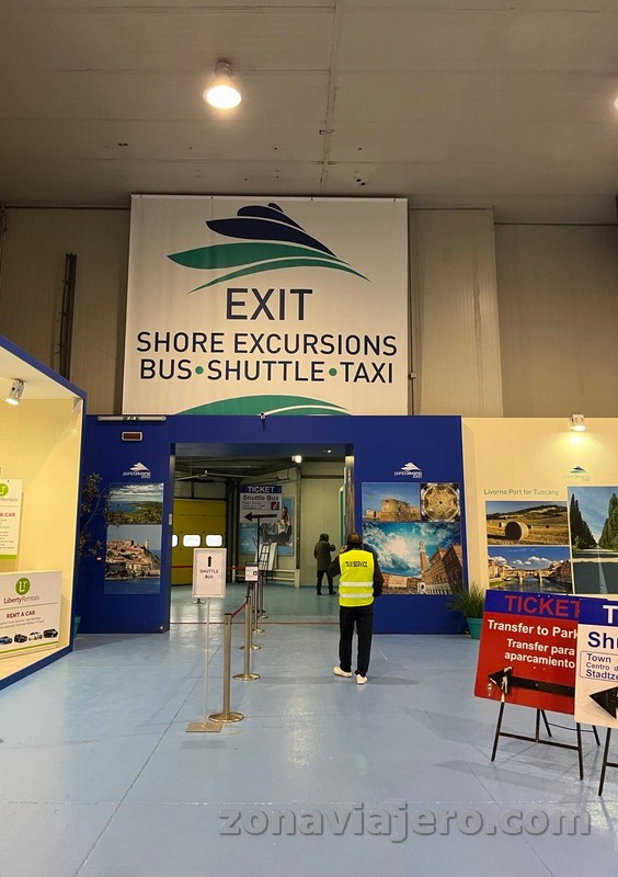 salida puerto Livorno