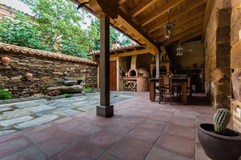 Casa rural la Villa de Tabara patio