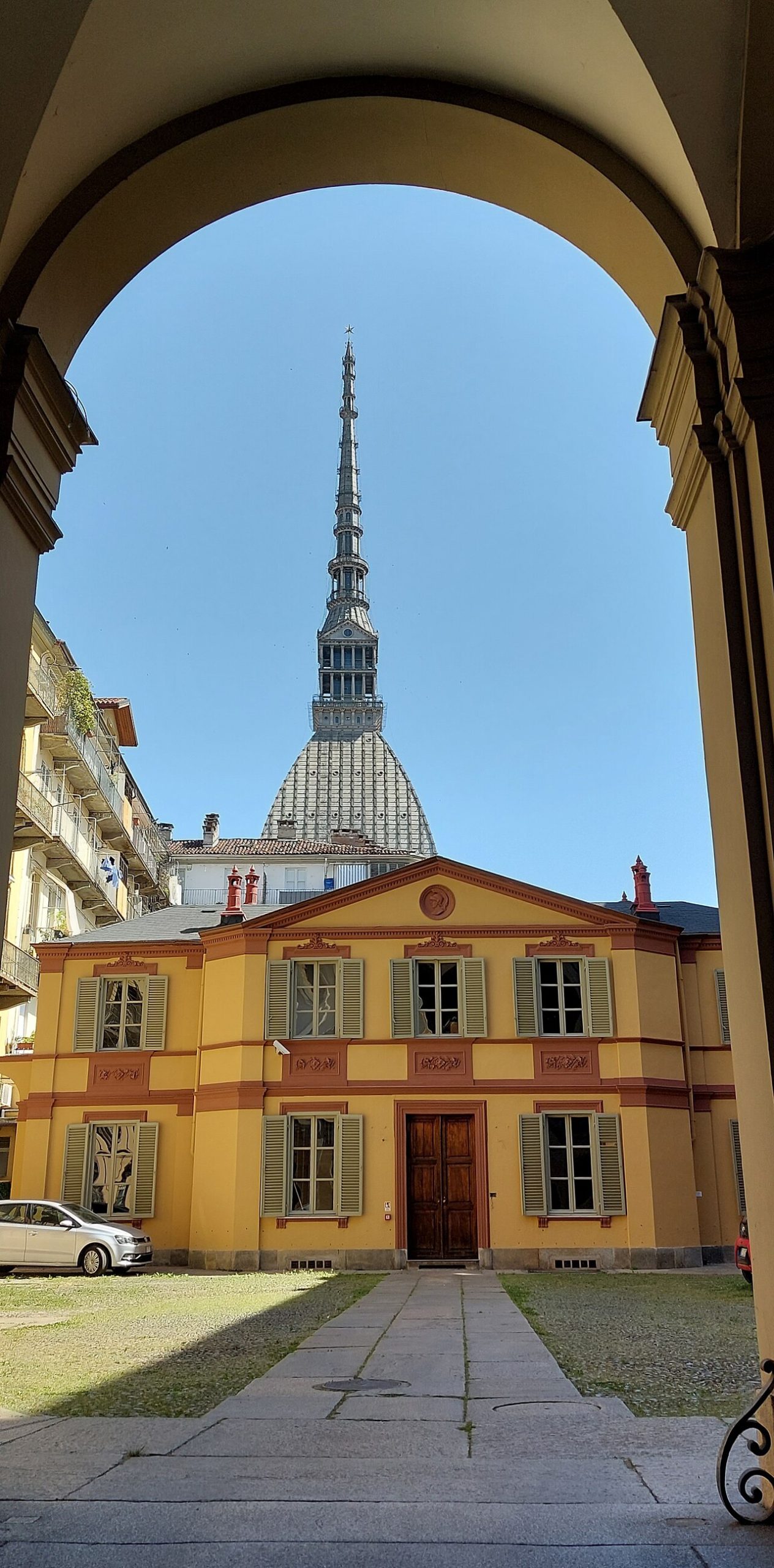 La Mole Antonelliana, símbolo de Turín, Italia