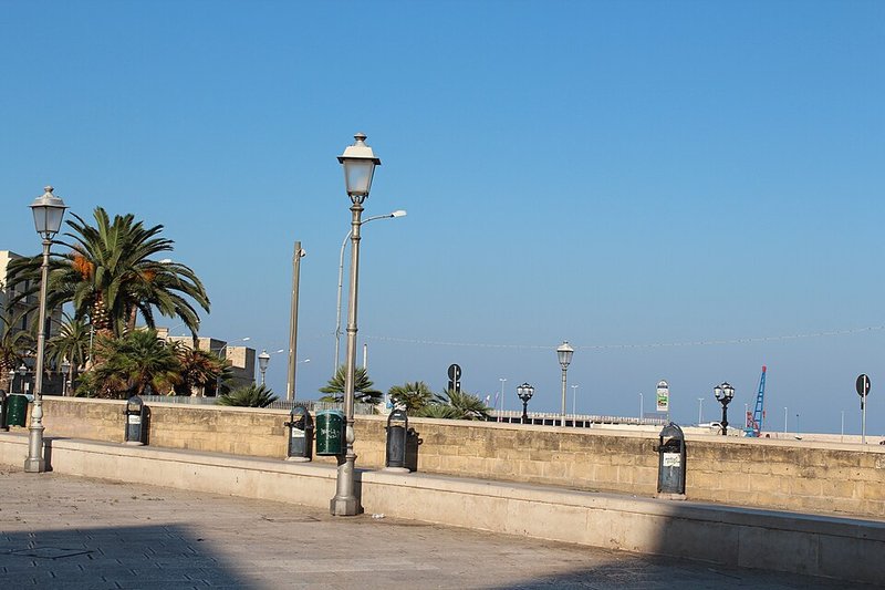 La Muraglia, el paseo marítimo junto al casco antiguo de Bari