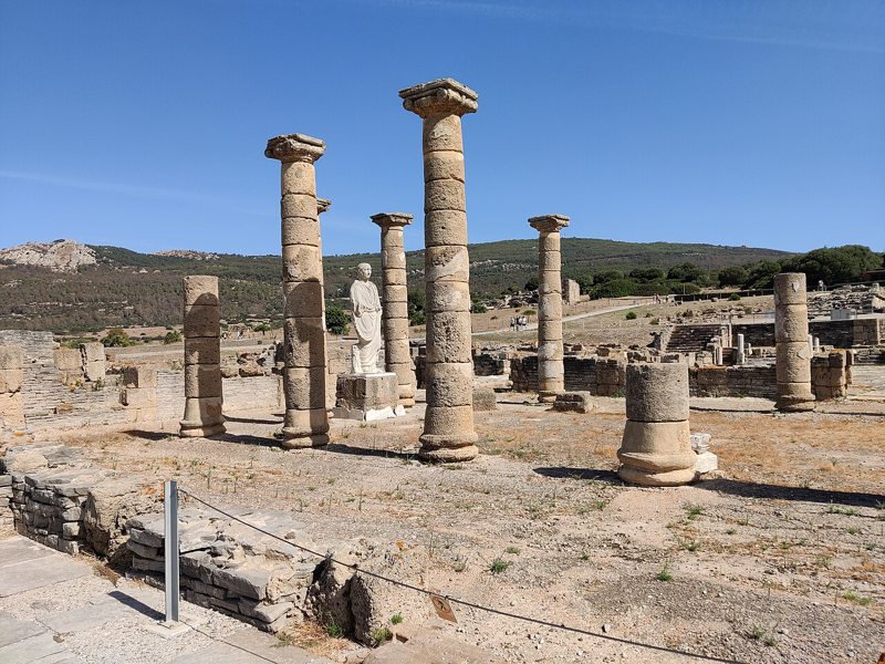 Columnas de la ciudad romana de Baelo Claudia, en Bolonia (Tarifa)
