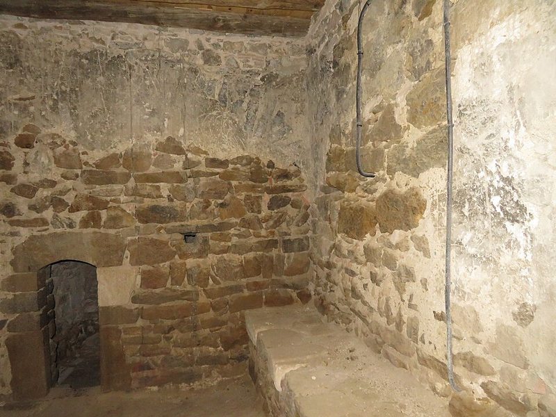 Interior de la cárcel medieval de Ares del Maestrat
