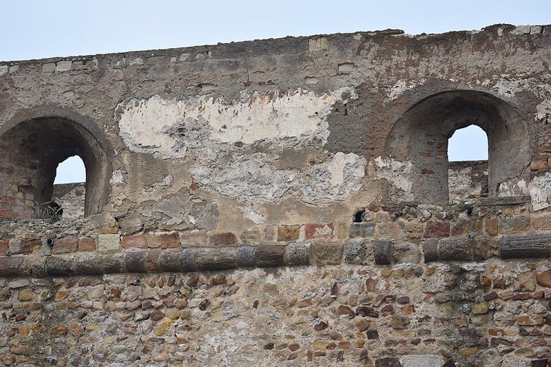 Muro en ruinas de la Kasbah (fuerte de la Karaka) de La Goulette, Túnez