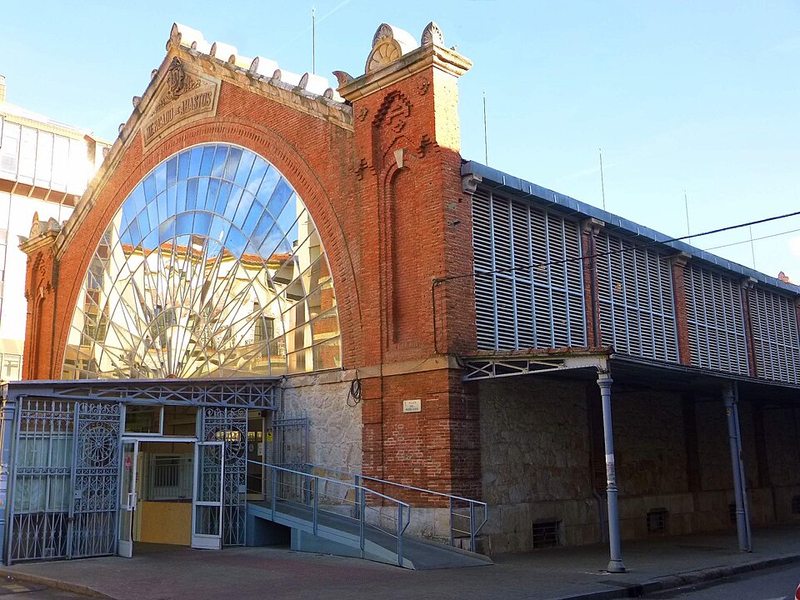 Fachada modernista del Mercado de Abastos de Zamora