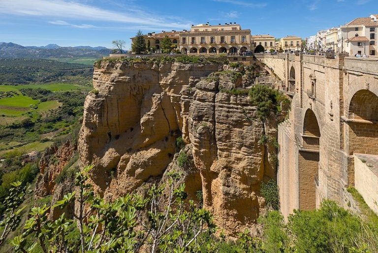 Puente Nuevo de Ronda sobre el Tajo, en Málaga